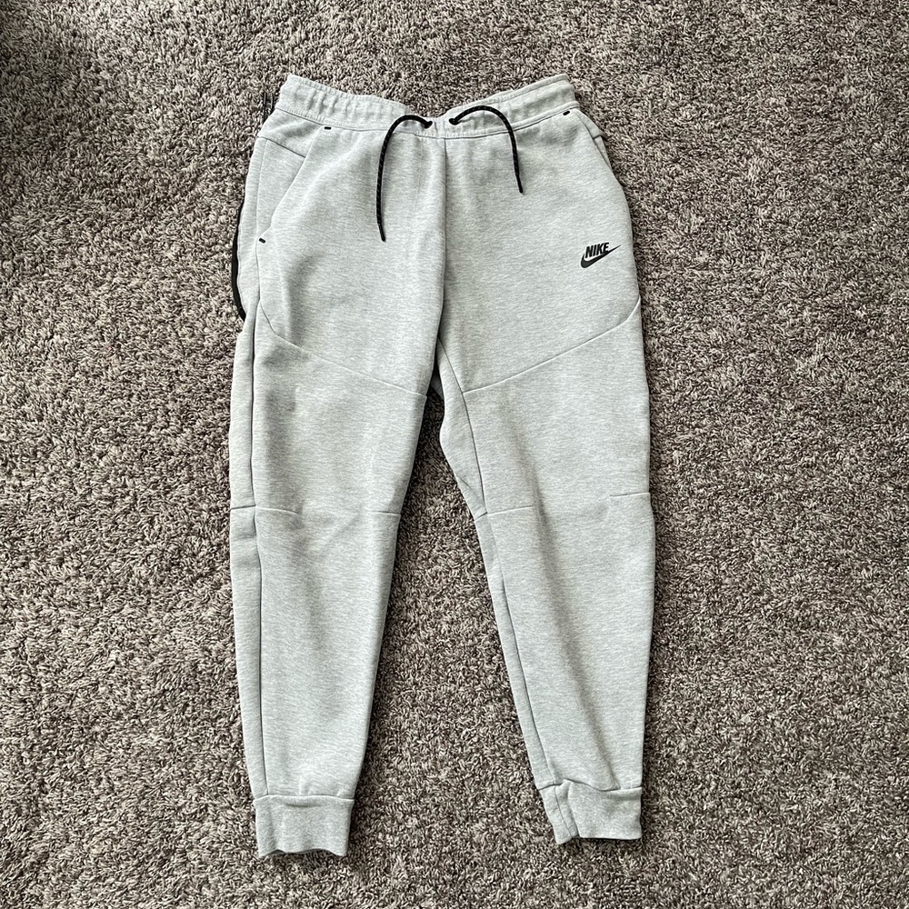 Nike Slim Fit Tech Fleece Joggers - M - perfect